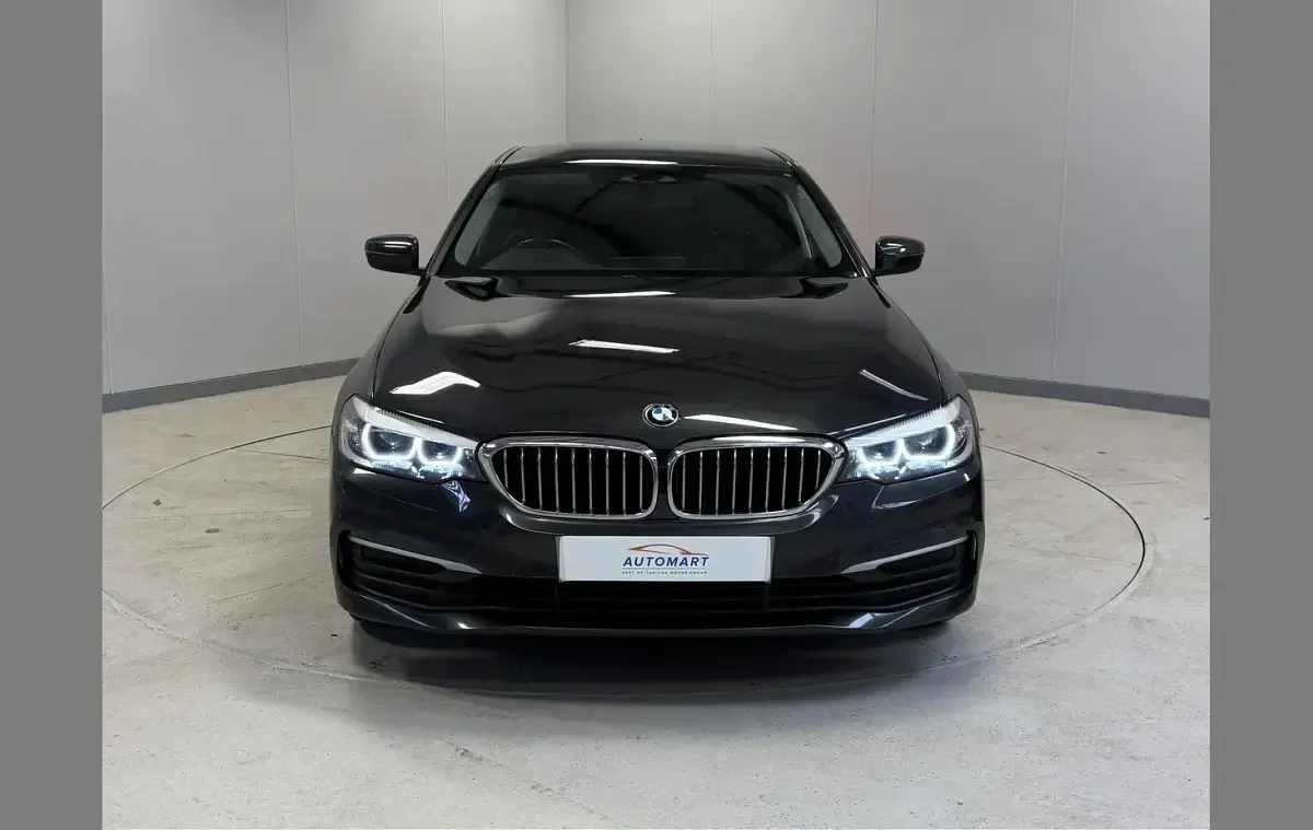 Używany BMW 520 Sport Line 187 KM (137 kW) 2017 Szary Sedan/Limuzyna