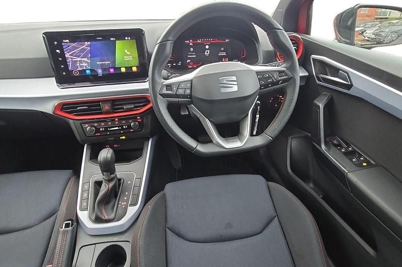 Used Seat Arona FR 114 HP (83 kW) 2025 Red SUV