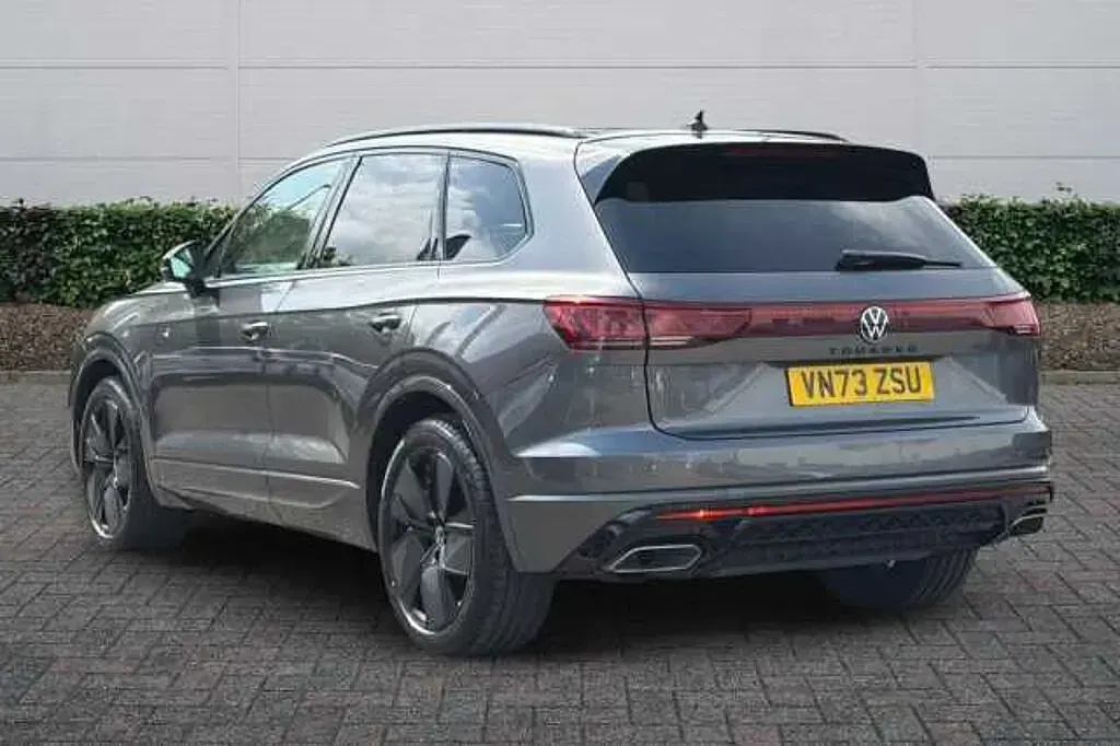 Used VW Touareg Black Edition 286 HP (210 kW) 2024 Grey SUV