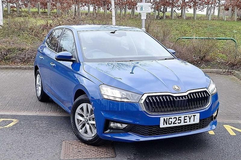 Energy blue Used 2025 Skoda Fabia SE Hatchback | £16,995 (A bit pricey) - Image 1/4