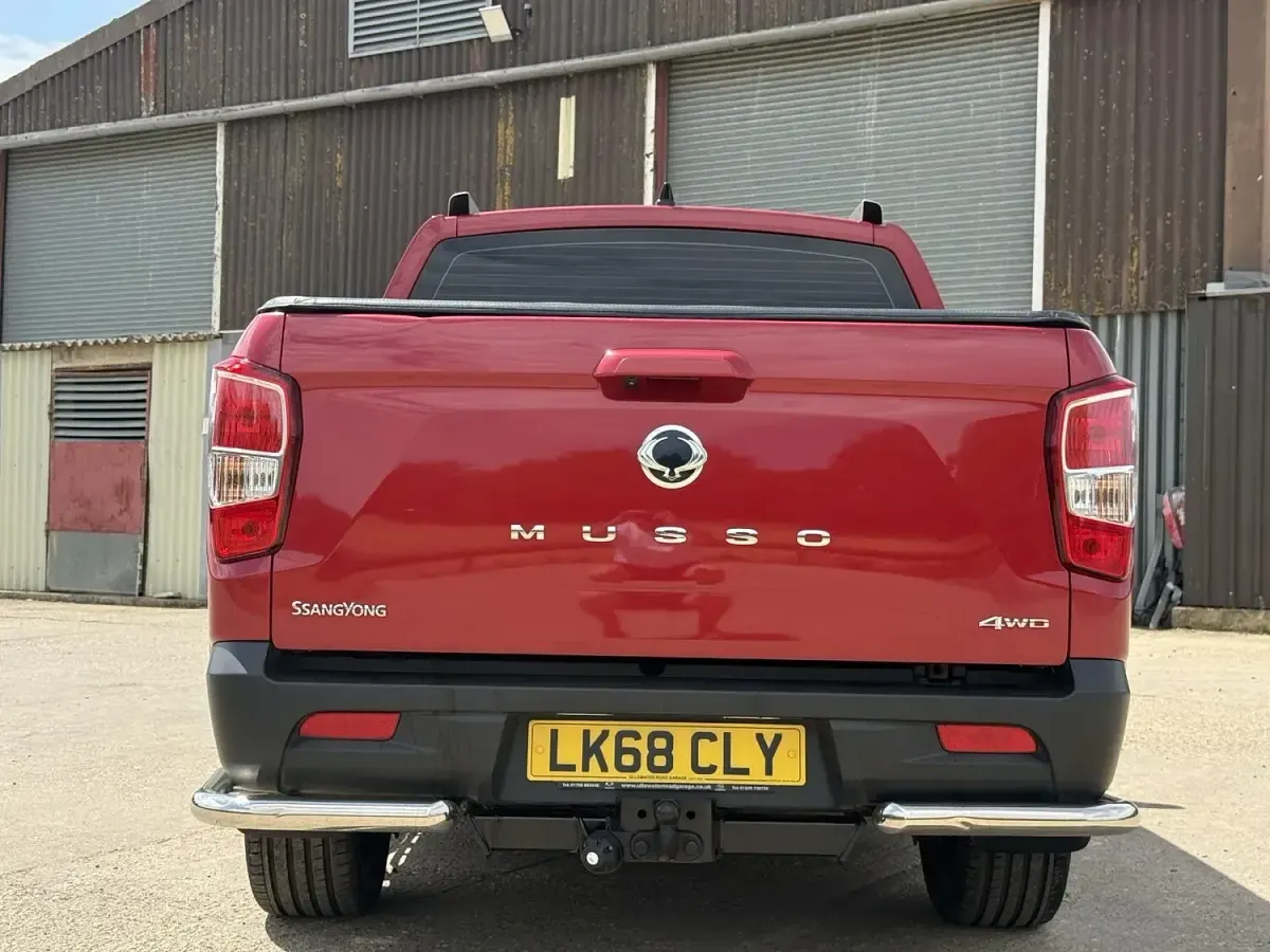 Used SsangYong Musso 181 HP (133 kW) 2018 Red Pickup
