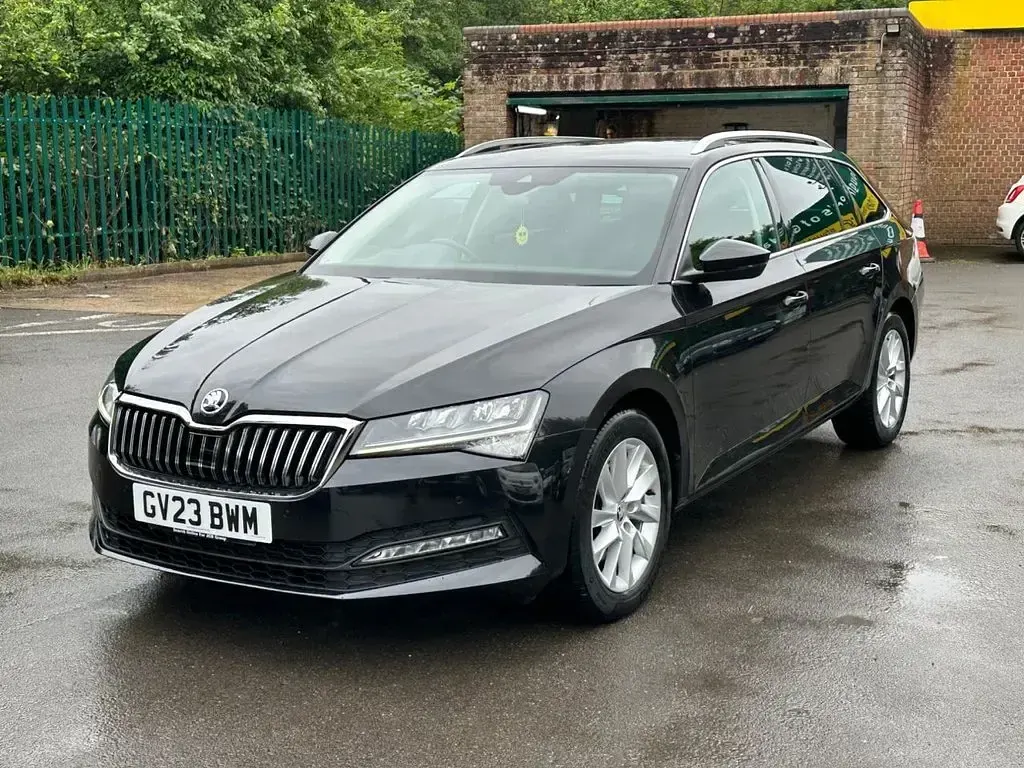 Used Skoda Superb SE Technology 150 HP (110 kW) 2023 Black Estate