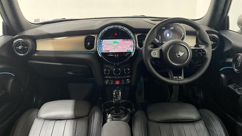 Used Mini Cooper S Exclusive 192 HP (141 kW) 2021 Black Hatchback