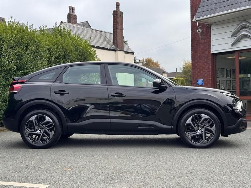 Used Citroën C4 PureTech 127 HP (93 kW) 2024 Black Hatchback