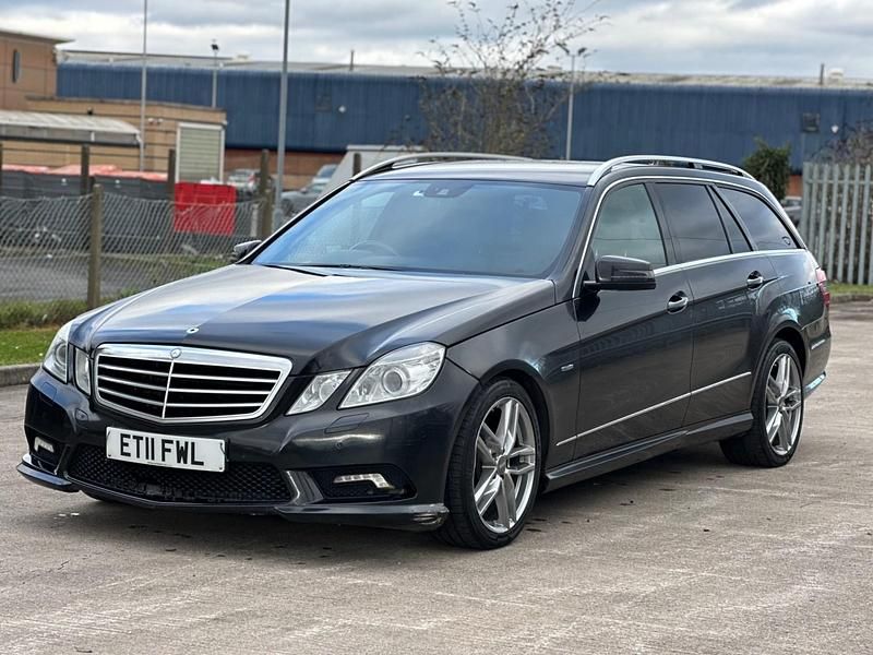 Begagnad Mercedes E350 2011 Svart Kombi