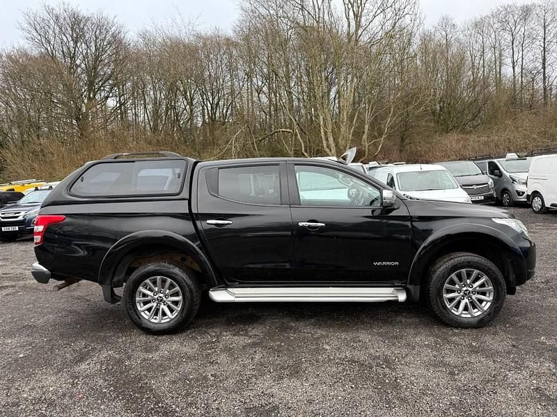 Used Mitsubishi L200 Warrior 178 HP (130 kW) 2018 Black Pickup