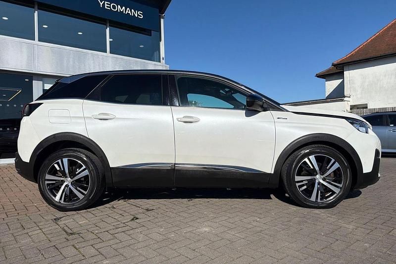 Used Peugeot 3008 GT-line 163 HP (119 kW) 2018 White SUV