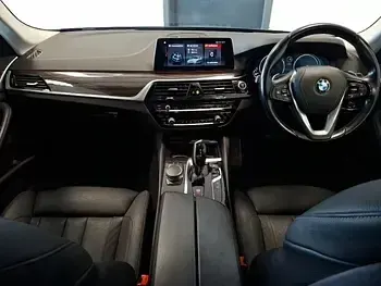 Used BMW 520 Sport Line 190 HP (139 kW) 2017 Blue Hatchback