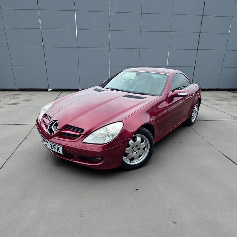 Red Used 2007 Mercedes SLK200 Cabriolet | £5,695 (Fair price) - Image 1/4