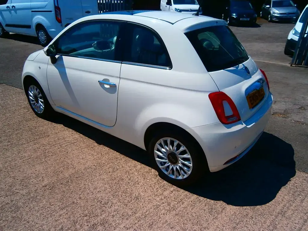 Used Fiat 500 Lounge 69 HP (50 kW) 2016 White Hatchback