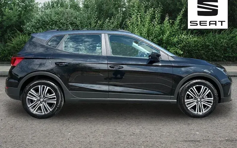 Used Seat Arona SE Technology 95 HP (69 kW) 2025 Black SUV