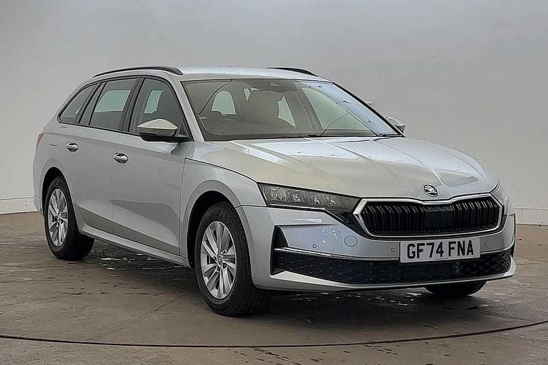 Brilliant silver metallic New 2024 Skoda Octavia SE Technology Estate | £23,250 (A bit pricey) - Image 1/4