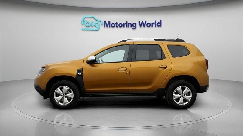 Used Dacia Duster Comfort 116 HP (85 kW) 2020 Orange SUV