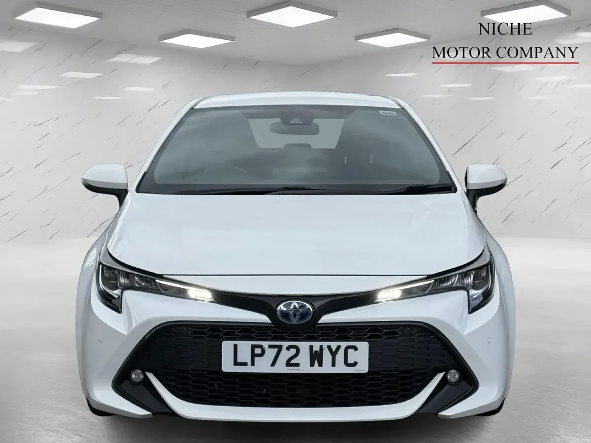 Used Toyota Corolla 2023 White Hatchback