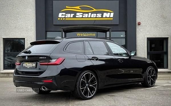 Usado BMW 320e 187 CV (137 kW) 2022 Negro Familiar