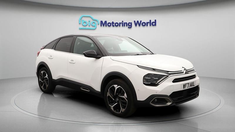 White Used 2022 Citroën C4 PureTech Hatchback | £11,000 (Fair price) - Image 1/4