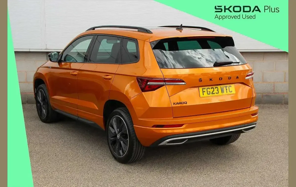 Used Skoda Karoq SportLine 150 HP (110 kW) 2023 Phoenix orange metallic SUV