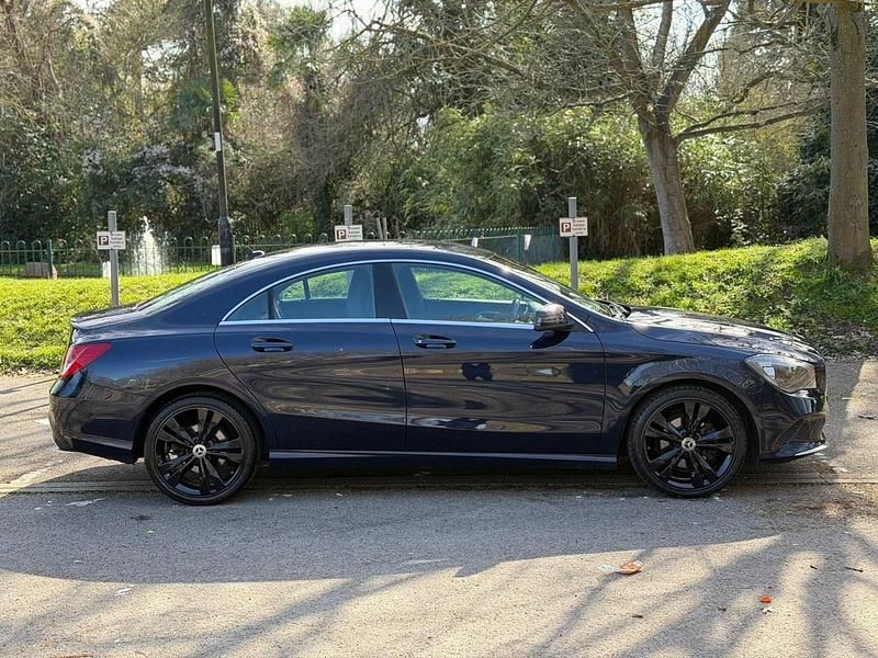 Used Mercedes CLA180 2017 Blue Sedan