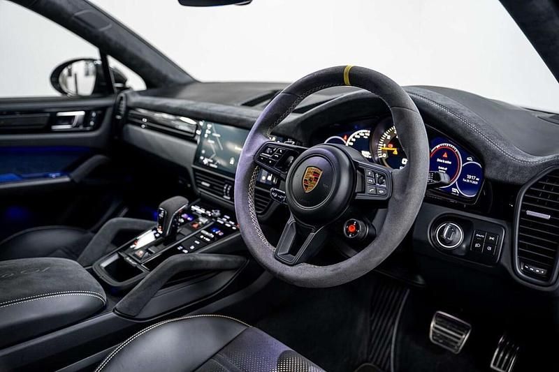 Used Porsche Cayenne Turbo GT 640 HP (470 kW) 2022 Grey SUV