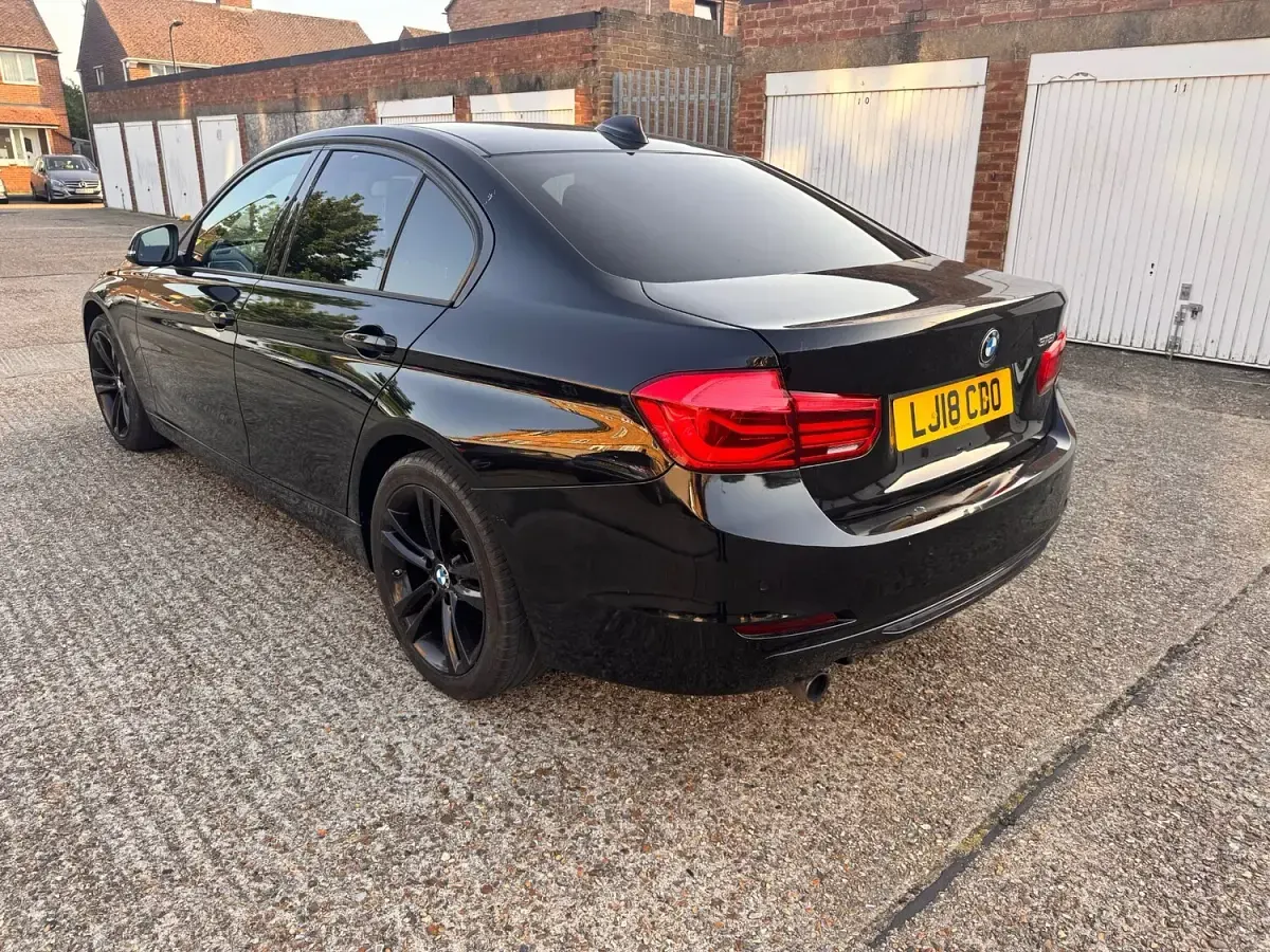 Used BMW 318 Sport Line 2018 Black Sedan
