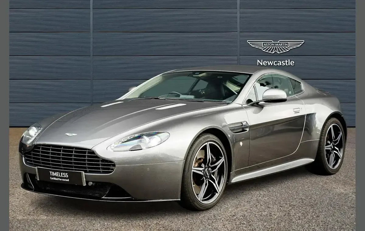 Used Aston Martin Vantage 430 HP (316 kW) 2017 Silver Coupe