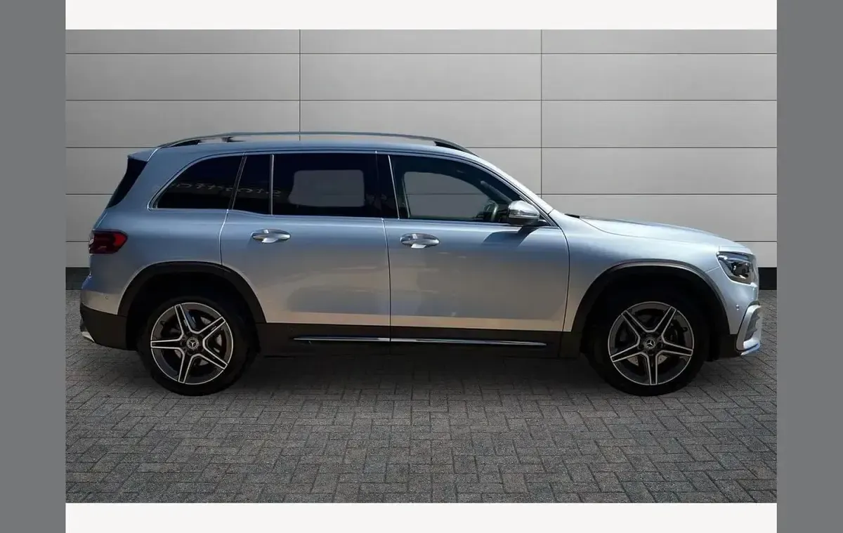 Used Mercedes GLB200 Executive 161 HP (118 kW) 2025 Silver SUV