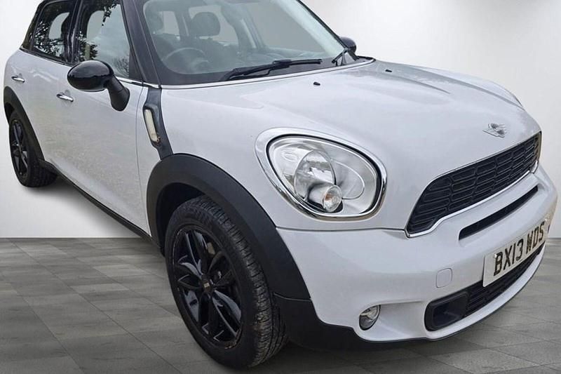 White Used 2013 Mini Cooper S Countryman SUV | £4,700 (Good price) - Image 1/1