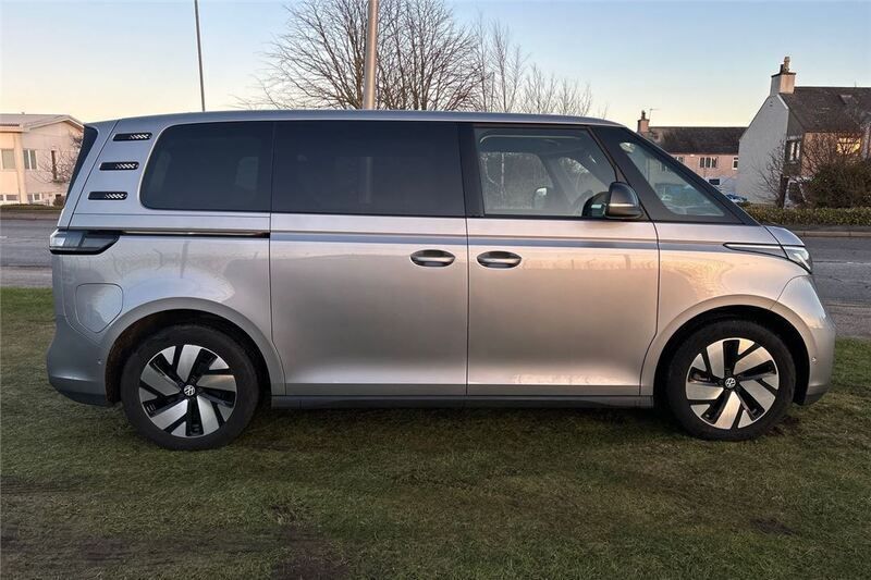 Used VW ID. Buzz Pro 150 kW (204 HP) 2023 Silver MPV
