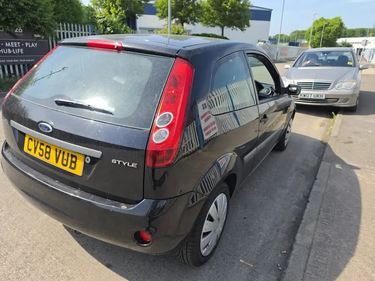 Gebraucht Ford Fiesta Style 2008 Schwarz Kleinwagen