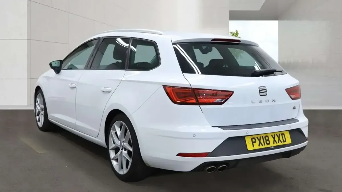 Used Seat Leon FR 2018 White Estate