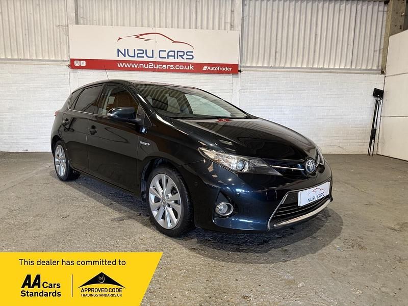 Grey Used 2013 Toyota Auris Hybrid Hatchback | £9,000 (Fair price) - Image 1/4