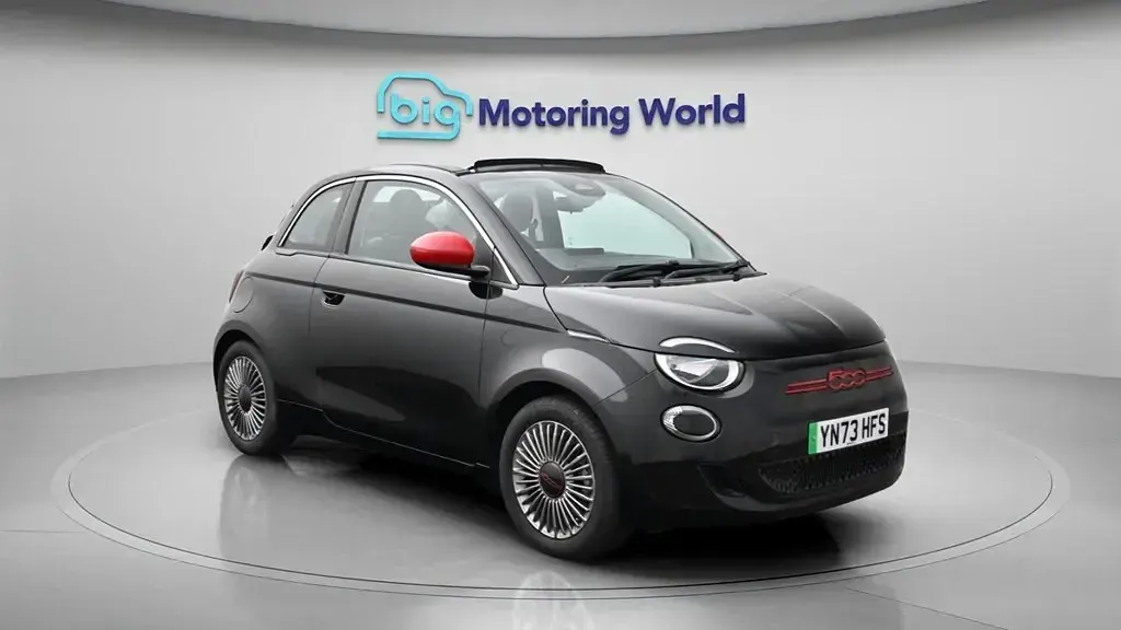 Second-hand Fiat 500e Red 86 kW (118 CP) 2024 Cabrio