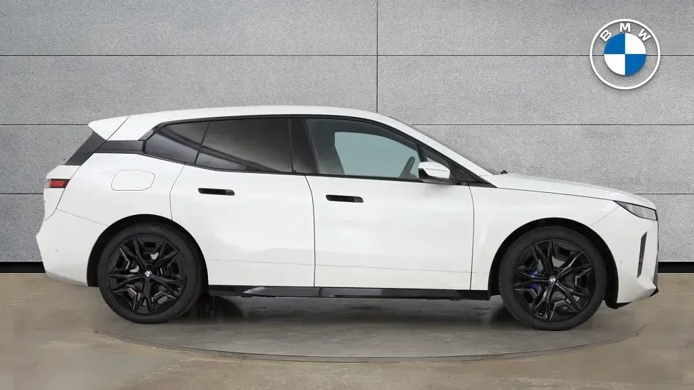 Used BMW iX M Sport 394 kW (537 HP) 2025 White SUV