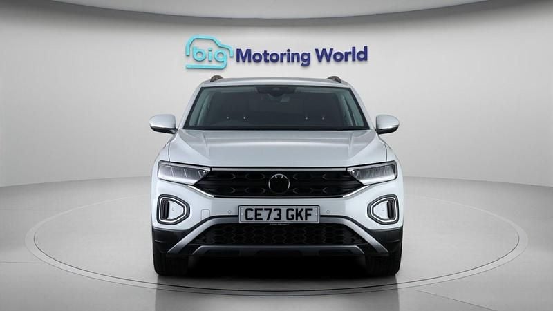 Used VW T-Roc S 148 HP (108 kW) 2023 White SUV