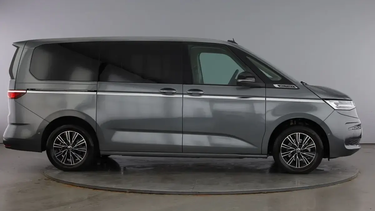 Used VW Multivan Style 150 HP (110 kW) 2025 Grey MPV