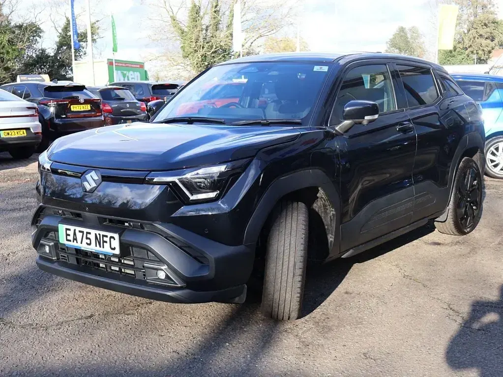 Used Suzuki e-Vitara 61 kW (83 HP) 2025 Black SUV