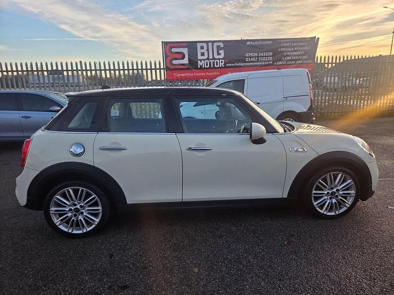 Used Mini Cooper SD Hatch 168 HP (123 kW) 2015 White Hatchback