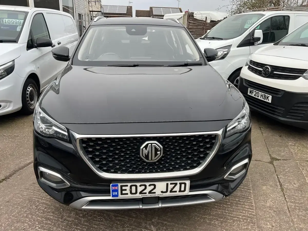 Used MG HS Exclusive 162 HP (119 kW) 2022 Black SUV