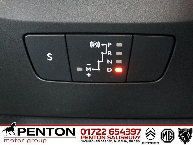 Used Citroën C3 PureTech 110 HP (80 kW) 2022 Red Hatchback