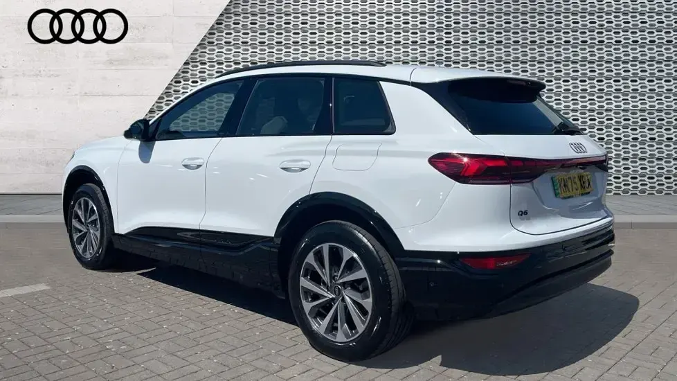 Used Audi Q6 e-tron Sport 185 kW (252 HP) 2025 White SUV