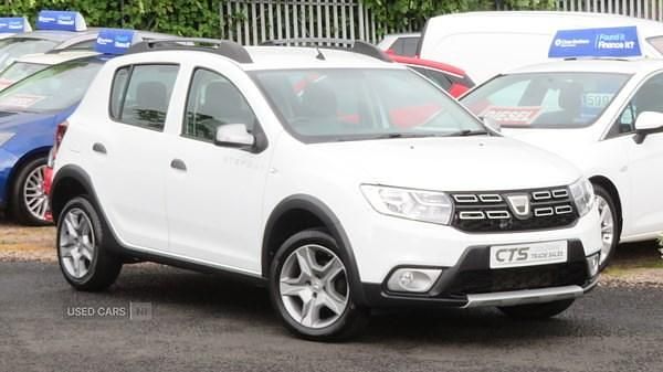 White Used 2020 Dacia Sandero Essentiel Hatchback | £7,475 (Good price) - Image 1/4