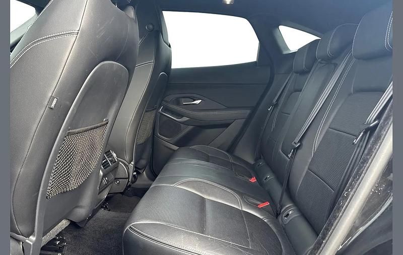 Używany Jaguar E-Pace R-Dynamic 147 KM (108 kW) 2019 Czarny SUV
