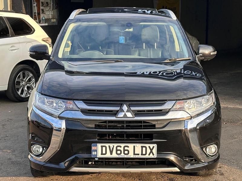 Used Mitsubishi Outlander P-HEV 2016 Black Estate