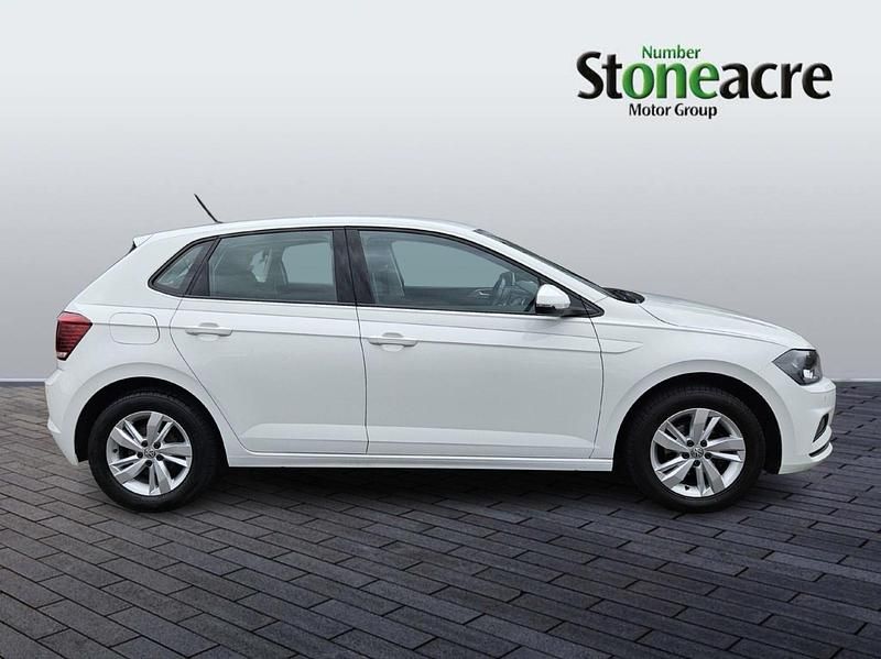 Used VW Polo SE 95 HP (69 kW) 2019 White Hatchback