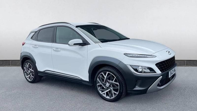 White Used 2021 Hyundai Kona Premium SUV | £11,298 (Fair price) - Image 1/4