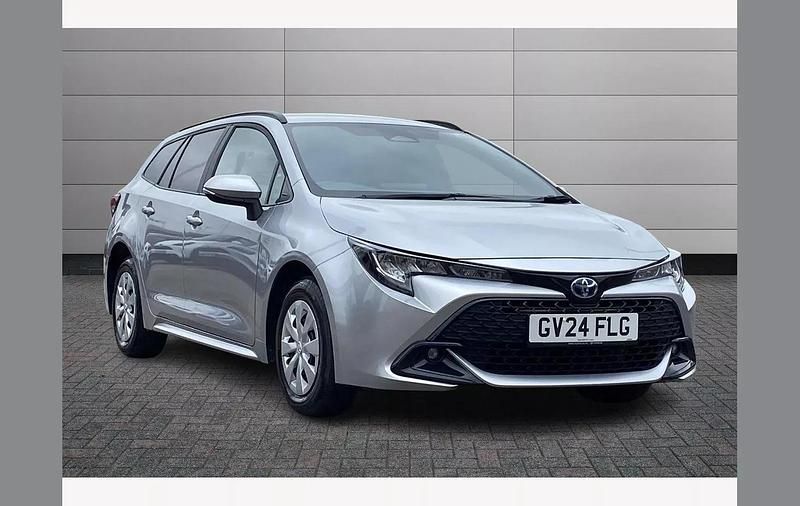 Silver Used 2024 Toyota Corolla | £24,660 (A bit pricey) - Image 1/3