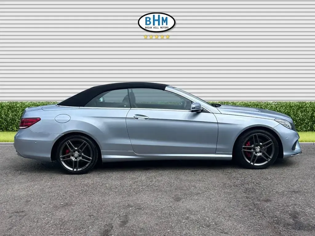 Used Mercedes E220 AMG line 177 HP (130 kW) 2015 Silver Cabriolet