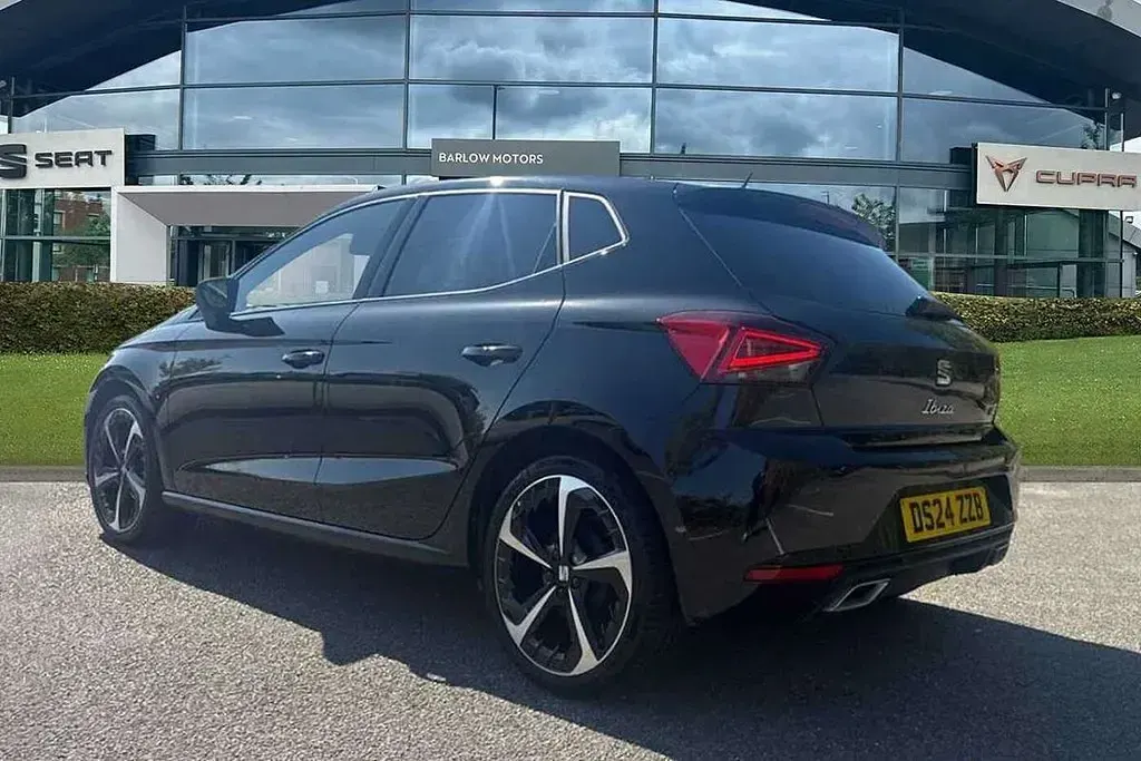Used Seat Ibiza FR Sport 94 HP (69 kW) 2024 Black Hatchback