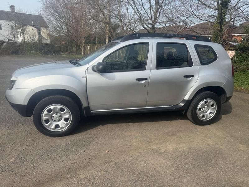Used Dacia Duster Ambiance 115 HP (84 kW) 2016 Silver SUV
