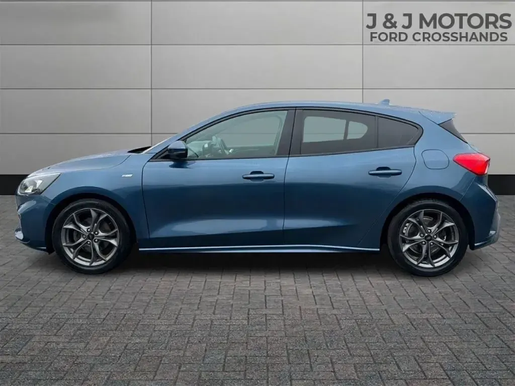 Used Ford Focus ST-Line 2019 Blue Hatchback